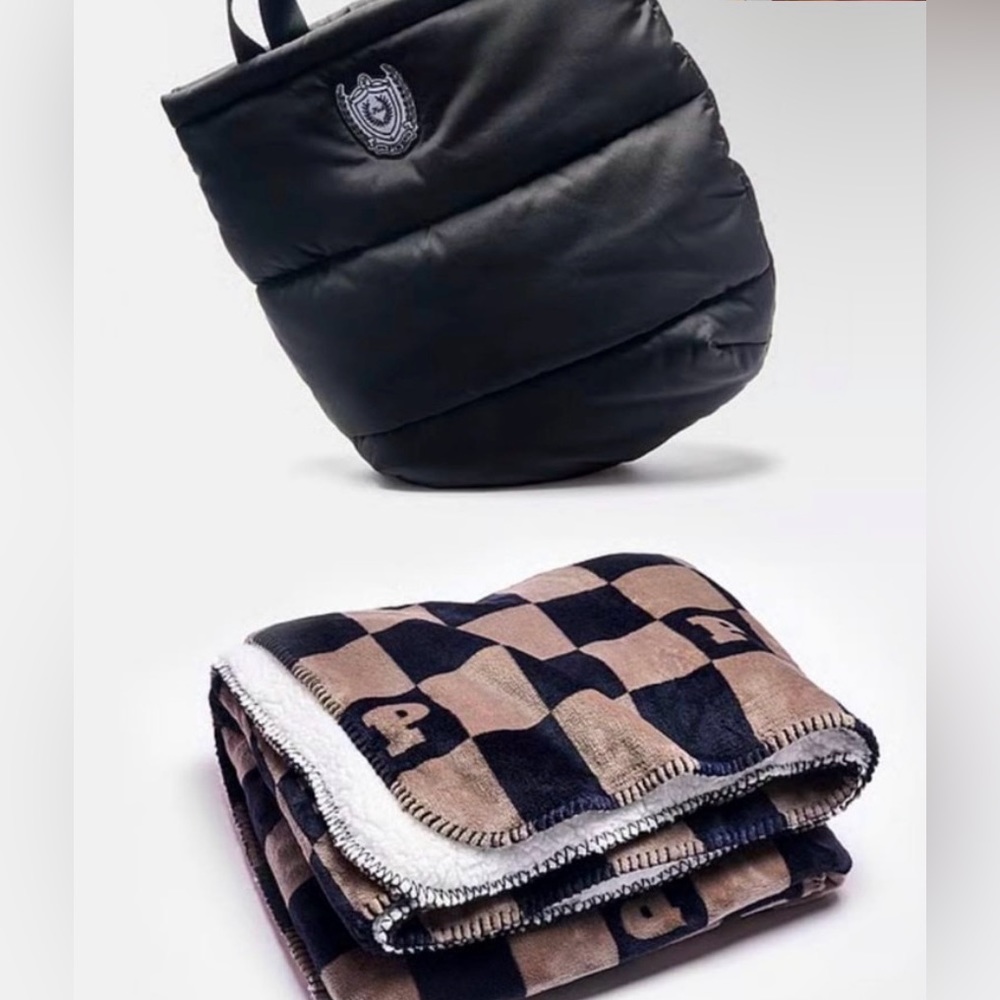 NEW Victorias Secret PINK BLANKET & TOTE! NEW